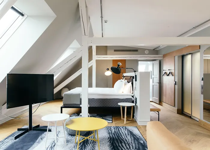 Nobis Copenhagen, A Member Of Design Kopenhaga